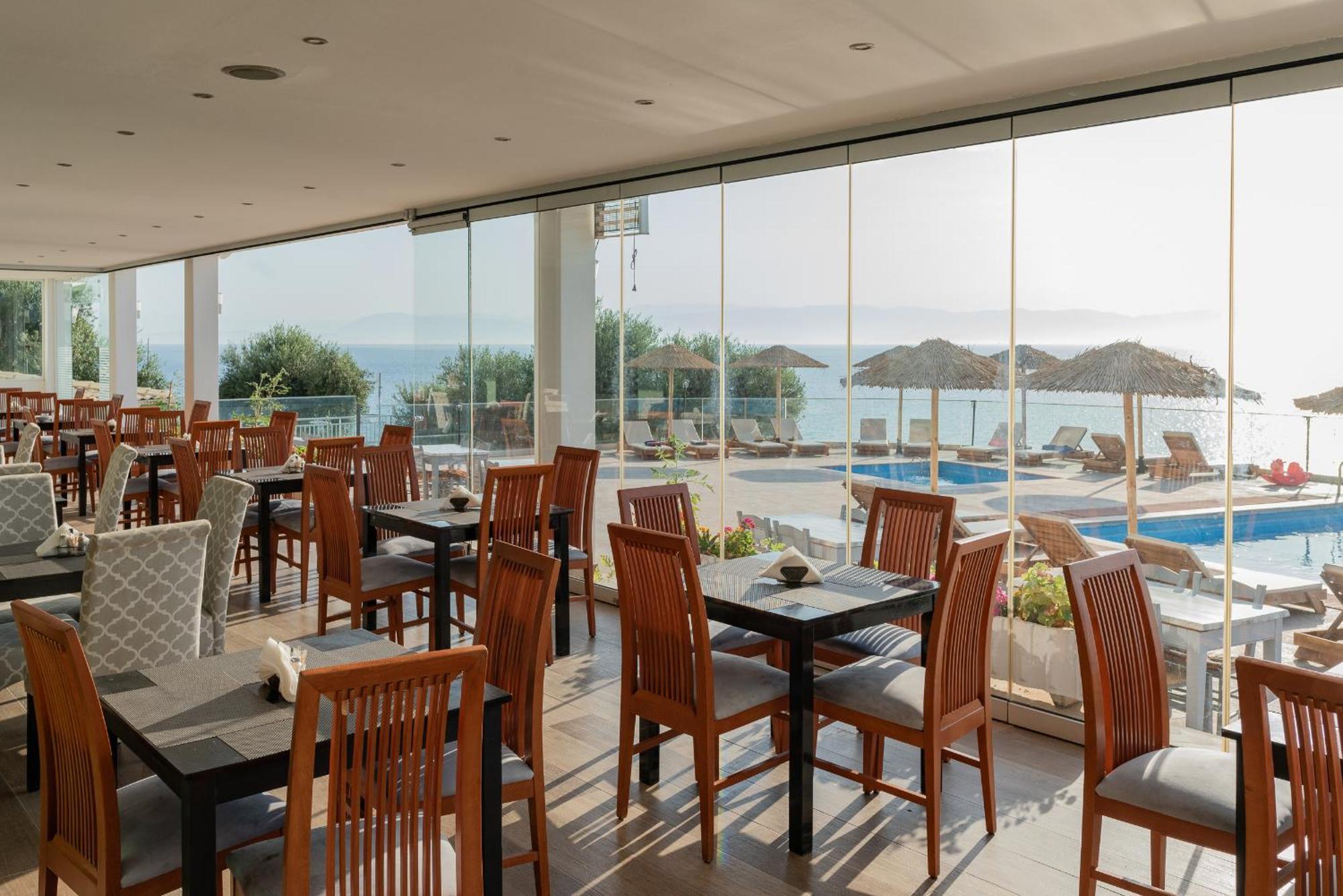 Corfu Maris Bellos Benitses  Bagian luar foto