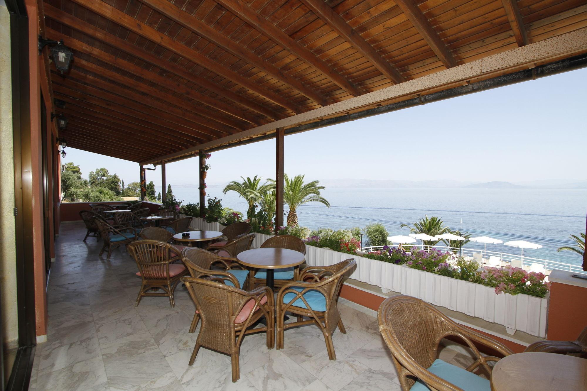 Corfu Maris Bellos Benitses  Bagian luar foto